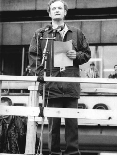 Friedrich Schorlemmer bei einer Rede am 4. November 1989 in Berlin / Foto: Hubert Link