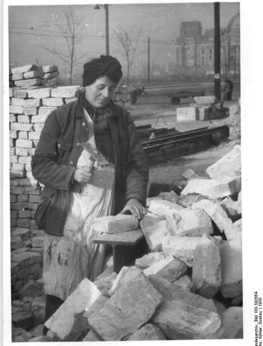 Trümmerfrau