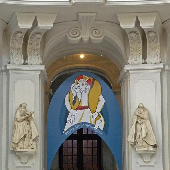 Hofkirche-Dresden-Skulpturen